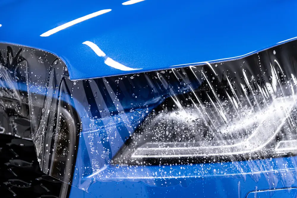 Water beading on paintwork protected by Zivent TRACKDAY paint protection film